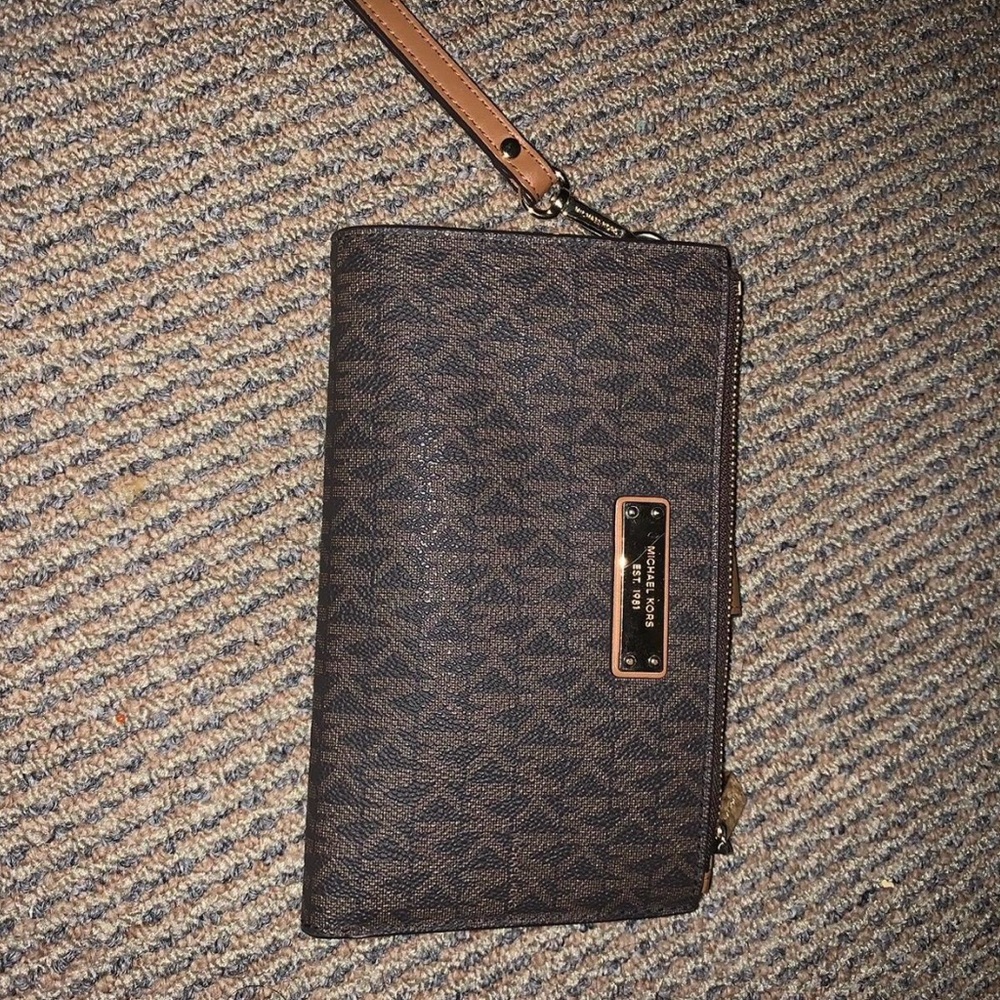 Michael Kors wallet